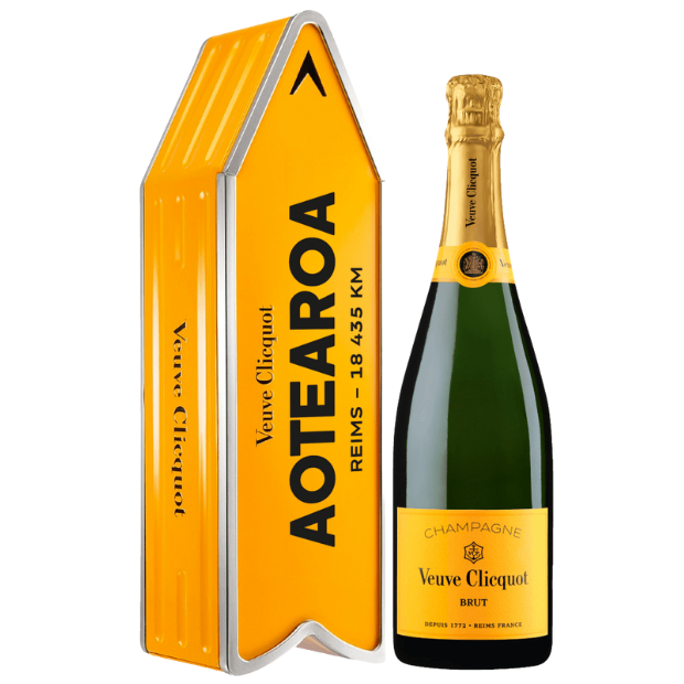 Veuve Clicquot Champagne Aotearoa Arrow Gift Tin (750ml)